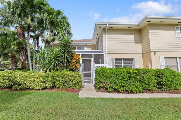 Wellesley At Boynton Beach, 5203 Wheatley Ct, Boynton Beach, Florida 33436, image 2