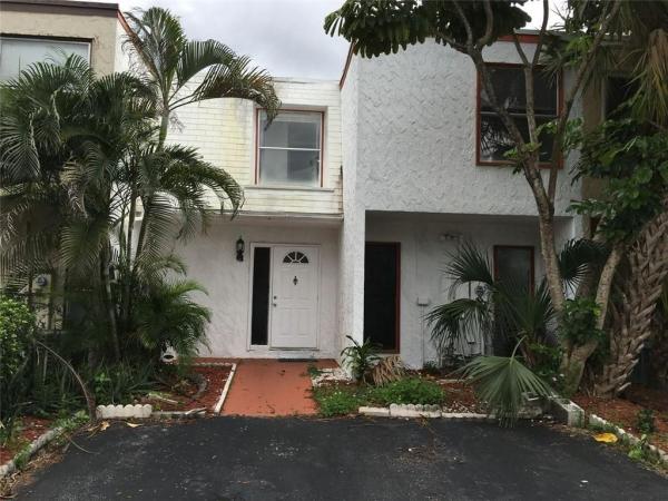 Coconut Creek No HOA, 264 Sunshine Dr, Coconut Creek, Florida 33066, image 1