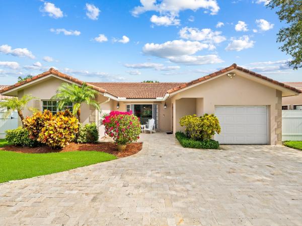 3240 Spanish River Dr, Lauderdale By The Sea, Florida 33062, image 1