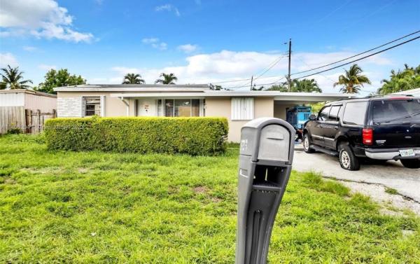 Collier Manor, 2633 NE 15th Ave, Pompano Beach, Florida 33064, image 1