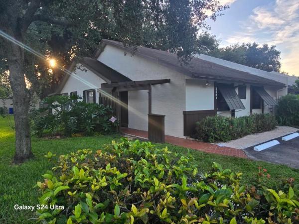 East Lakes Townhomes, 1581 NW 98th Ter, Pembroke Pines, Florida 33024, image 1
