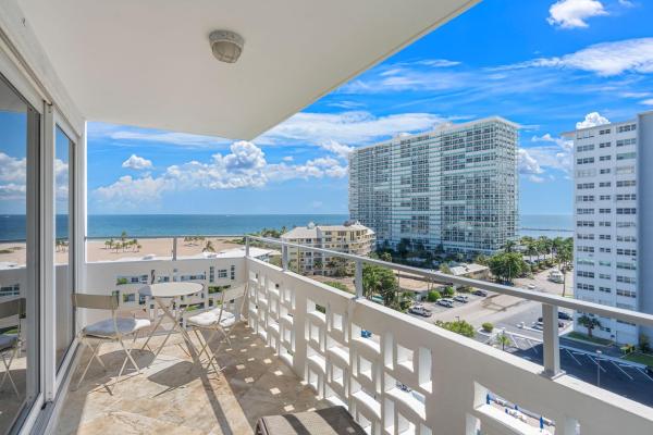 Breakwater Towers, 1900 S Ocean Dr #1002, Fort Lauderdale, Florida 33316, image 2