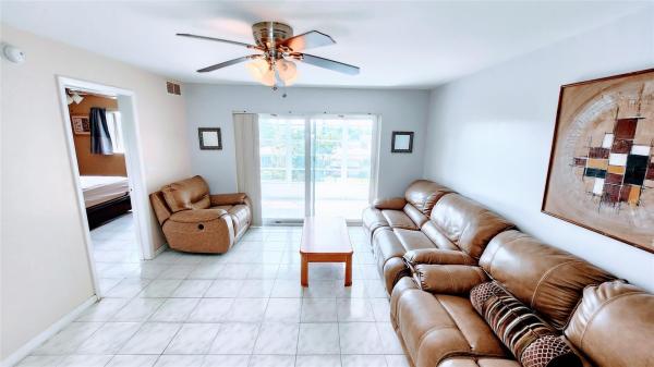 Sunrise Lakes 3, 2721 N Pine Island Rd #309, Sunrise, Florida 33322, image 2