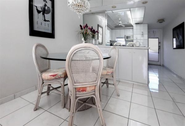 Hollybrook Golf & Tennis Club, 381 S Hollybrook Dr #204, Pembroke Pines, Florida 33025, image 1