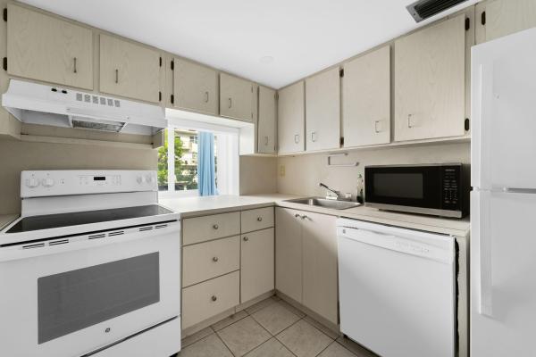 Caribbean Breeze, 250 180th Dr, Sunny Isles Beach, Florida 33160, image 1