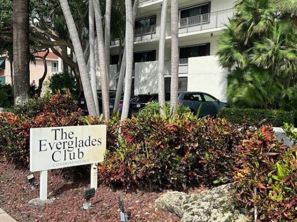 The Everglades Club, 2300 NE 33rd Ave #403, Fort Lauderdale, Florida 33305, image 1