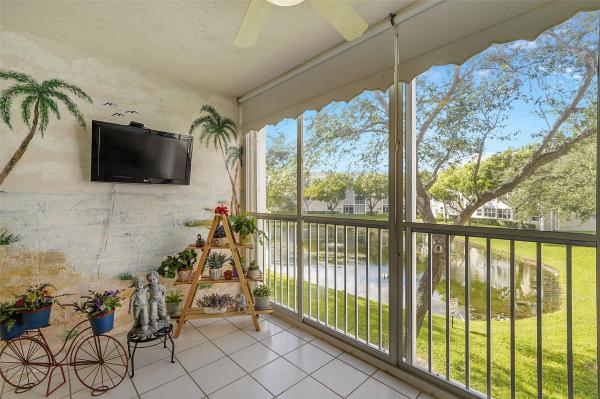 Sunrise Lakes 4, 10368 NW 24th Pl #204, Sunrise, Florida 33322, image 1