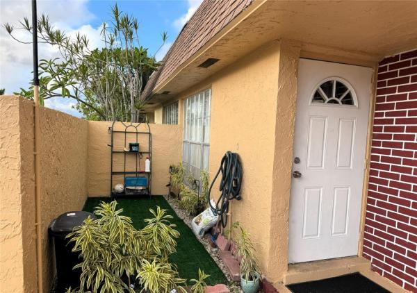 802 SW 73rd Ave #14, North Lauderdale, Florida 33068, image 1