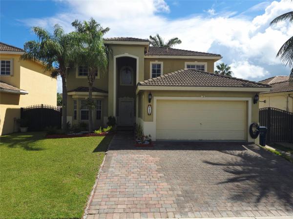 Pelican Bay At Old Cutler Lakes, 21053 SW 88th Pl, Cutler Bay, Florida 33189, image 1