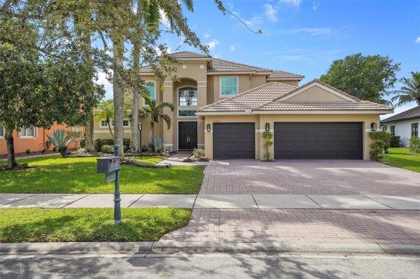 Bayside Estates At Parkland Isles, 11012 NW 70th Ct, Parkland, Florida 33076, image 1