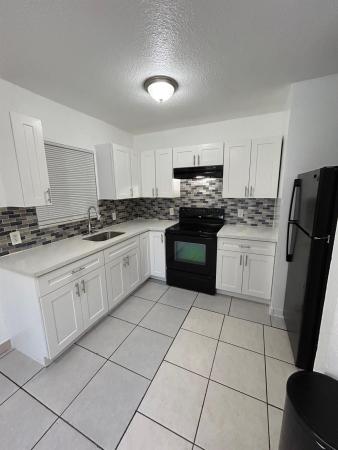 South Middle River, 1301 NW 7th Ave, Fort Lauderdale, Florida 33311, image 1
