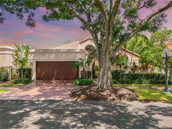 Villa D'Este, 2851 Deer Creek Via Venezia, Deerfield Beach, Florida 33442, image 1