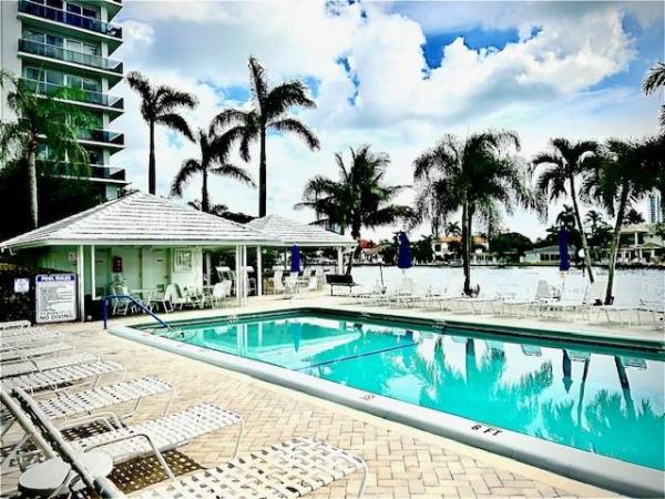 Bay Colony Club, 6435 Bay Club Dr #2, Fort Lauderdale, Florida 33308, image 1