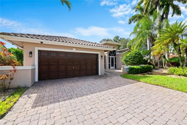 Pine Ridge North, 5680 NW 88th Ter, Coral Springs, Florida 33067, image 1