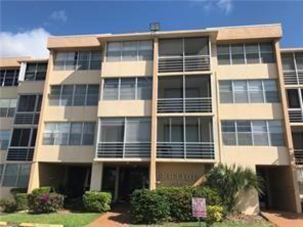Watergate, 2761 Taft St #409, Hollywood, Florida 33020, image 2