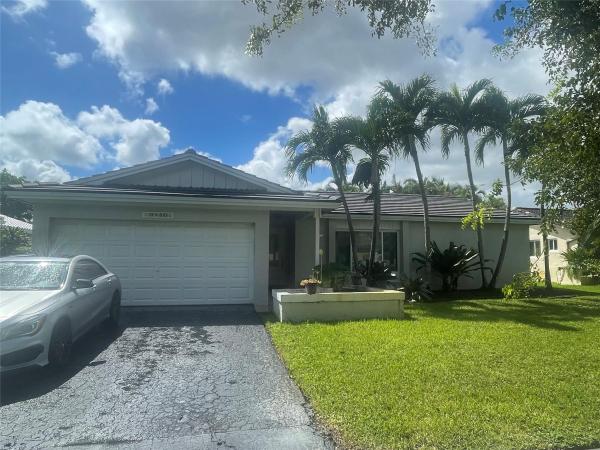 Brentwood Village, 9850 NW 25th Ct, Coral Springs, Florida 33065, image 1
