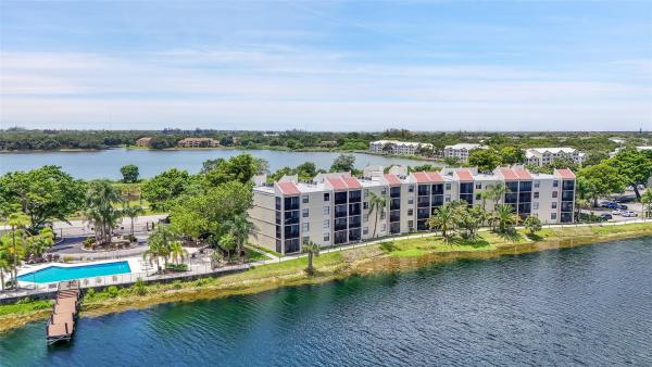 Lake Emerald, 116 Lake Emerald Dr #401, Oakland Park, Florida 33309, image 1
