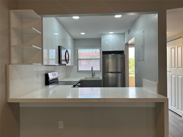 8080 N Sunrise Lakes Dr #209, Sunrise, Florida 33322, image 1