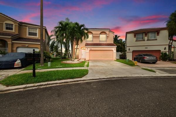 Cherry Bay, 1388 NW 157th Ave, Pembroke Pines, Florida 33028, image 1