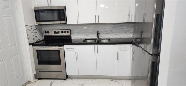 Golden Heights, 900 SW 11th St #3, Hallandale Beach, Florida 33009, image 1