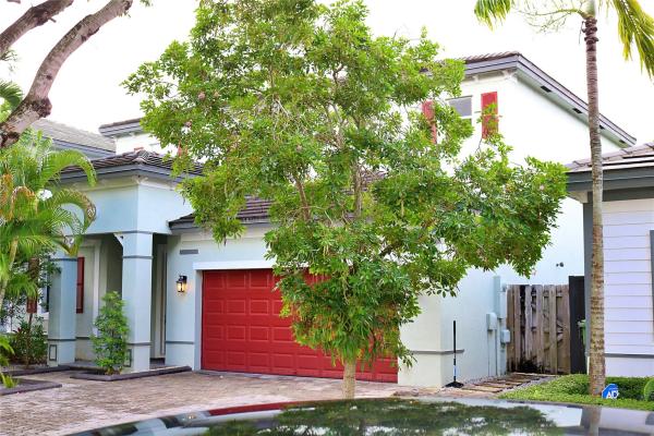 2872 NE 1st Dr, Homestead, Florida 33033, image 1