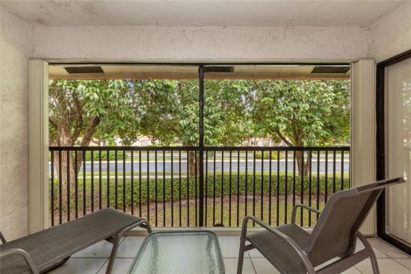 206 Congressional Way, Deerfield Beach, Florida 33442, image 1