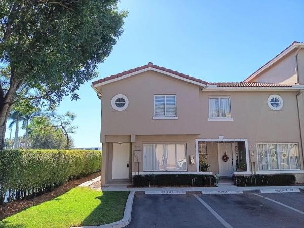 Riviera At Bonaventure, 150 Riviera Cir, Weston, Florida 33326, image 1