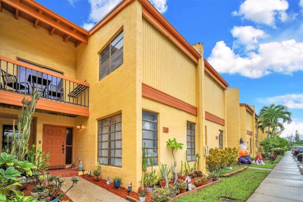 1550 NW 93rd Ave #297, Pembroke Pines, Florida 33024, image 1