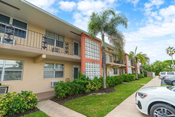 Carlton Terrace, 2106 NE 56th Ct #204, Fort Lauderdale, Florida 33308, image 1