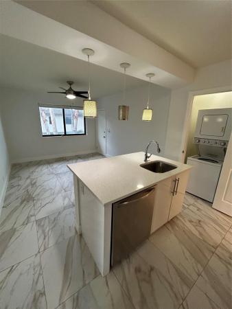 Victoria Park Village, 912 NE 15th Ave #3, Fort Lauderdale, Florida 33304, image 1