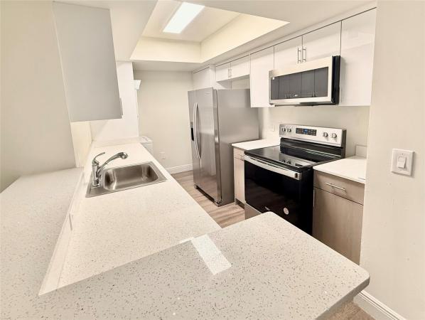 Country Club Towers, 18335 NW 68th Ave #255-201, Hialeah, Florida 33015, image 1