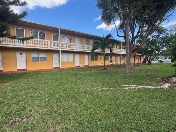 M-21 #M-21, Miami Gardens, Florida 33179, image 1