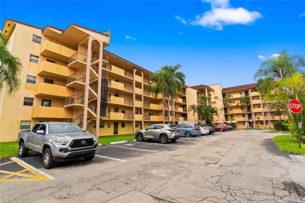 Sunrise Island, 3955 N Nob Hill Rd #307, Sunrise, Florida 33351, image 1