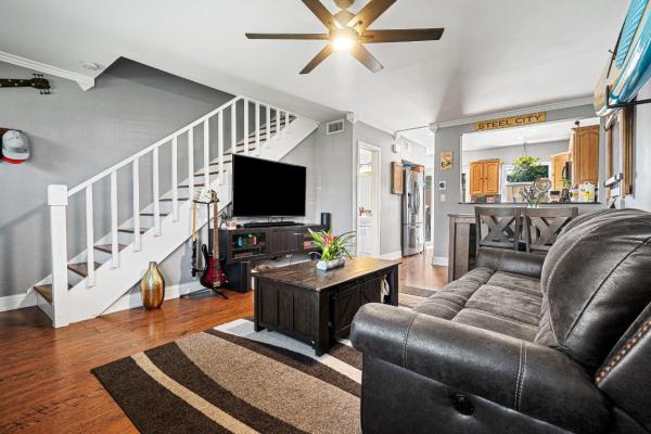 Manor Grove Village, 72 NE 20th Ct #4C, Wilton Manors, Florida 33305, image 2