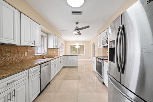 Pine Tree Village, 10911 Greentrail Dr, Boynton Beach, Florida 33436, image 1