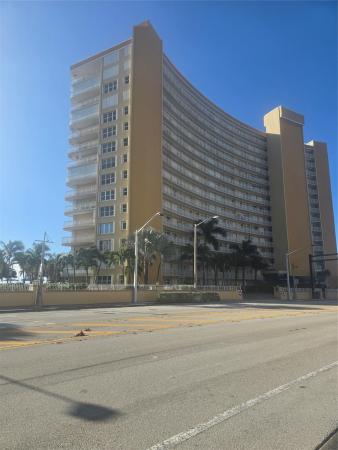 Bermuda House Apartments, 328 N Ocean Blvd, Pompano Beach, Florida 33062, image 1