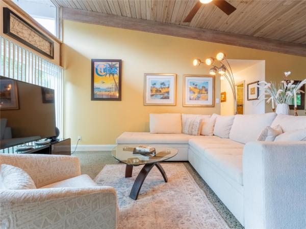 Lighthouse Point Residential, 2912 NE 27th St, Lighthouse Point, Florida 33064, image 1