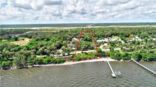Fort Pierce Residential, 7507 S Indian River Dr, Fort Pierce, Florida 34982, image 1