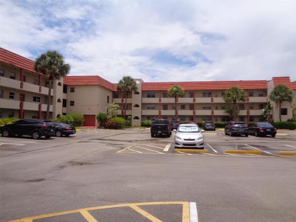 2831 E Sunrise Lakes Dr, Sunrise, Florida 33322, image 1