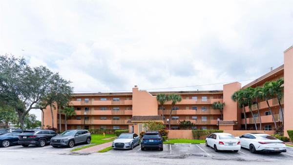 Sun Run, 3110 N Pine Island Rd #304, Sunrise, Florida 33351, image 1