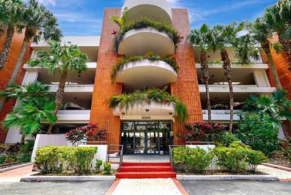 2300 Diana, 2300 Diana Dr #203, Hallandale Beach, Florida 33009, image 1
