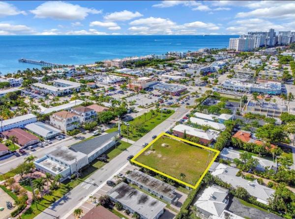 Lauderdale By The Sea No HOA, 4433 Poinciana St, Lauderdale By The Sea, Florida 33308, image 1