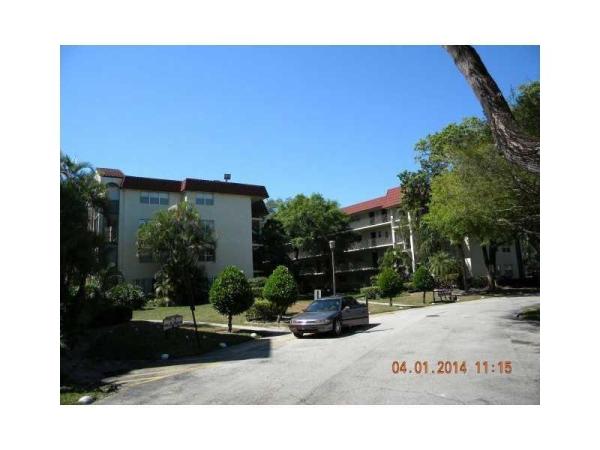 The Lakes Of Inverrary, 3280 Spanish Moss Ter #209, Lauderhill, Florida 33319, image 1