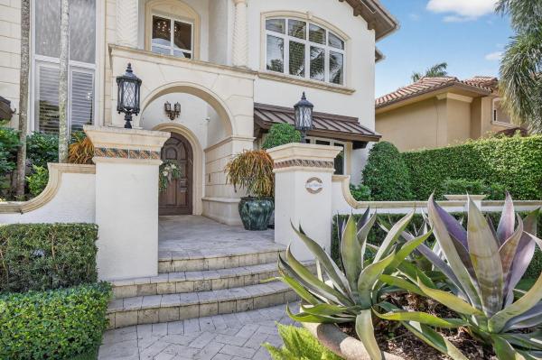 Lauderdale Isles, 2630 Barcelona Dr, Fort Lauderdale, Florida 33301, image 1