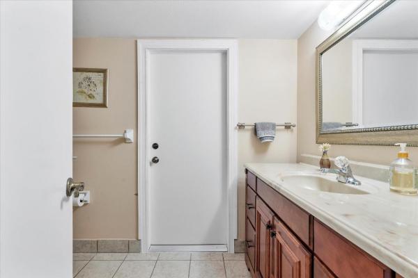 Winston House, 3050 NE 47th Ct #108, Fort Lauderdale, Florida 33308, image 1