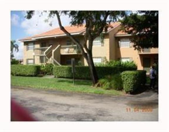 10481 NW 8th St #102, Pembroke Pines, Florida 33026, image 1