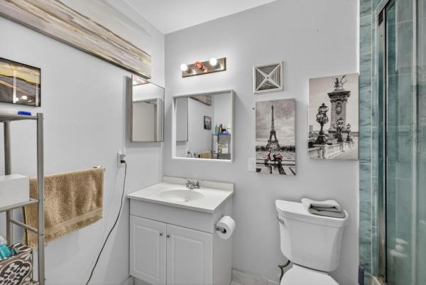 Rokest, 8400 Lagos De Campo Blvd #303, Tamarac, Florida 33321, image 1