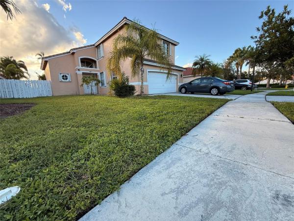 Estancia, 322 SW 193rd Ave, Pembroke Pines, Florida 33029, image 1