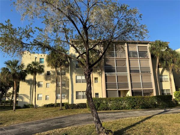 Courtyards Of Broward, 1810 N Lauderdale Ave #2210, North Lauderdale, Florida 33068, image 1