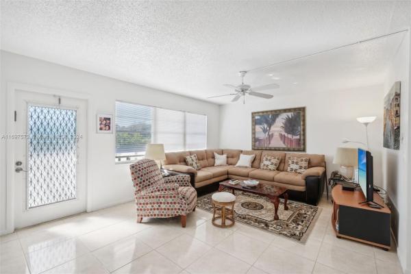 Oakridge, 3014 Oakridge A, Deerfield Beach, Florida 33442, image 1